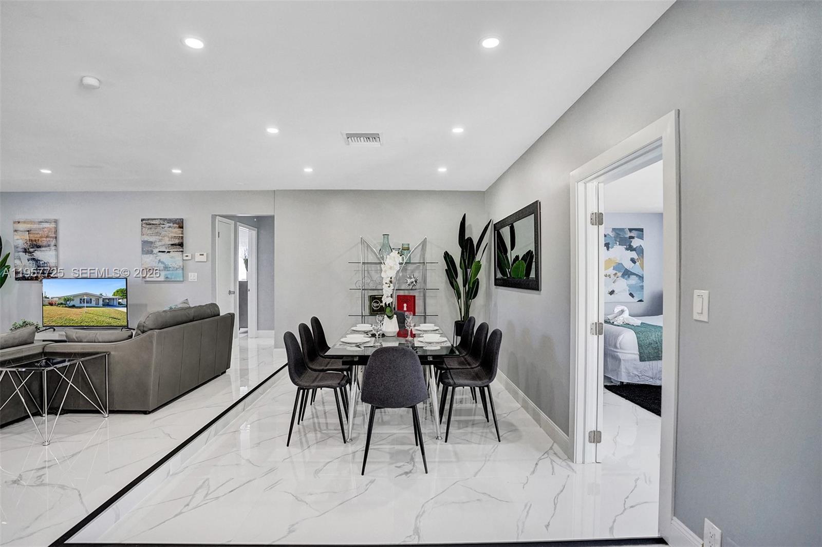 THE COVE - Residential