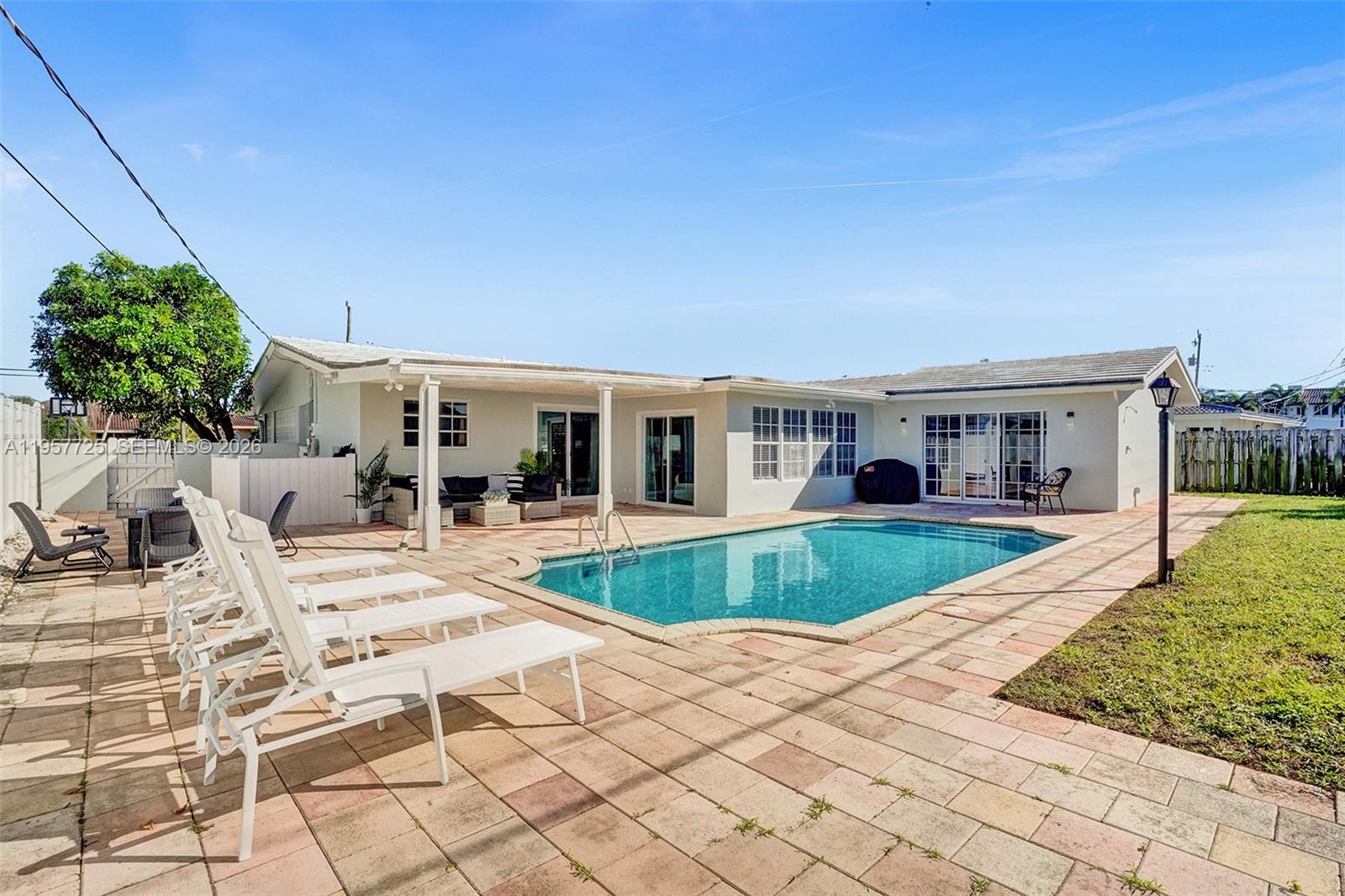THE COVE - Residential