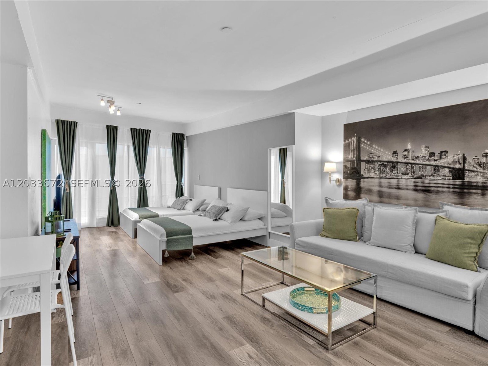 THE STRAND ON OCEAN DRIVE - Residential