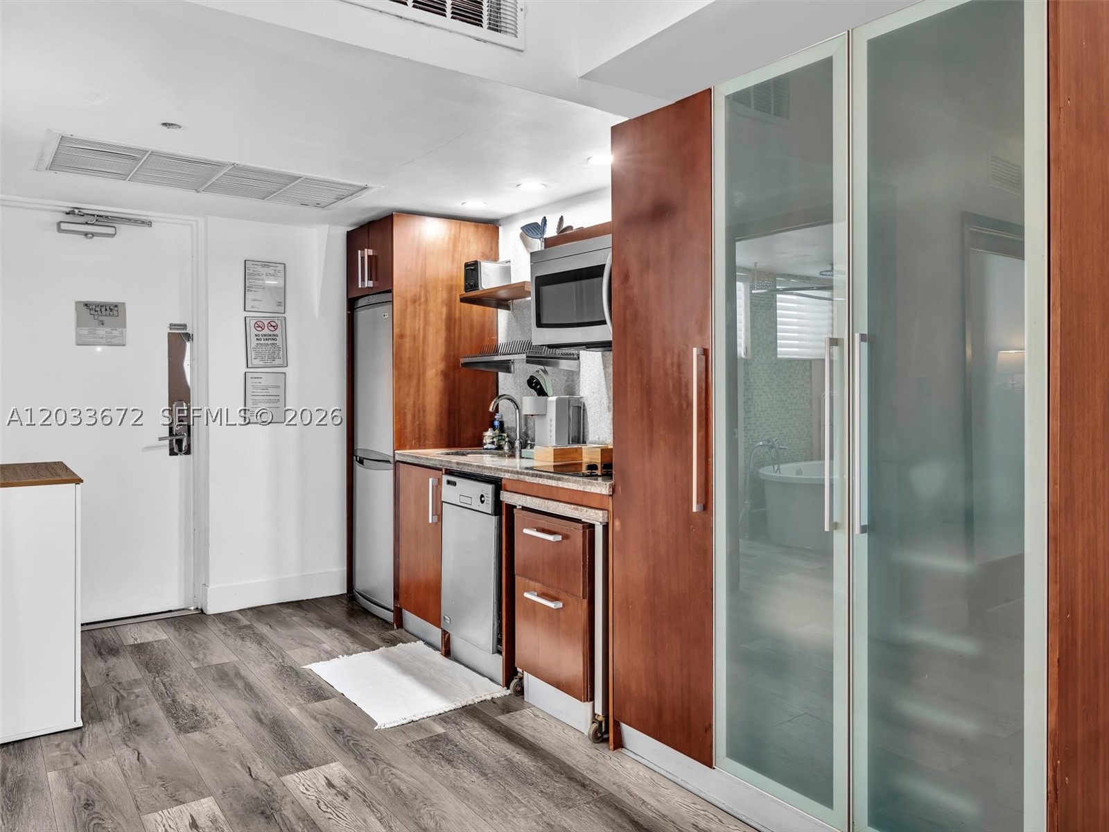 THE STRAND ON OCEAN DRIVE - Residential