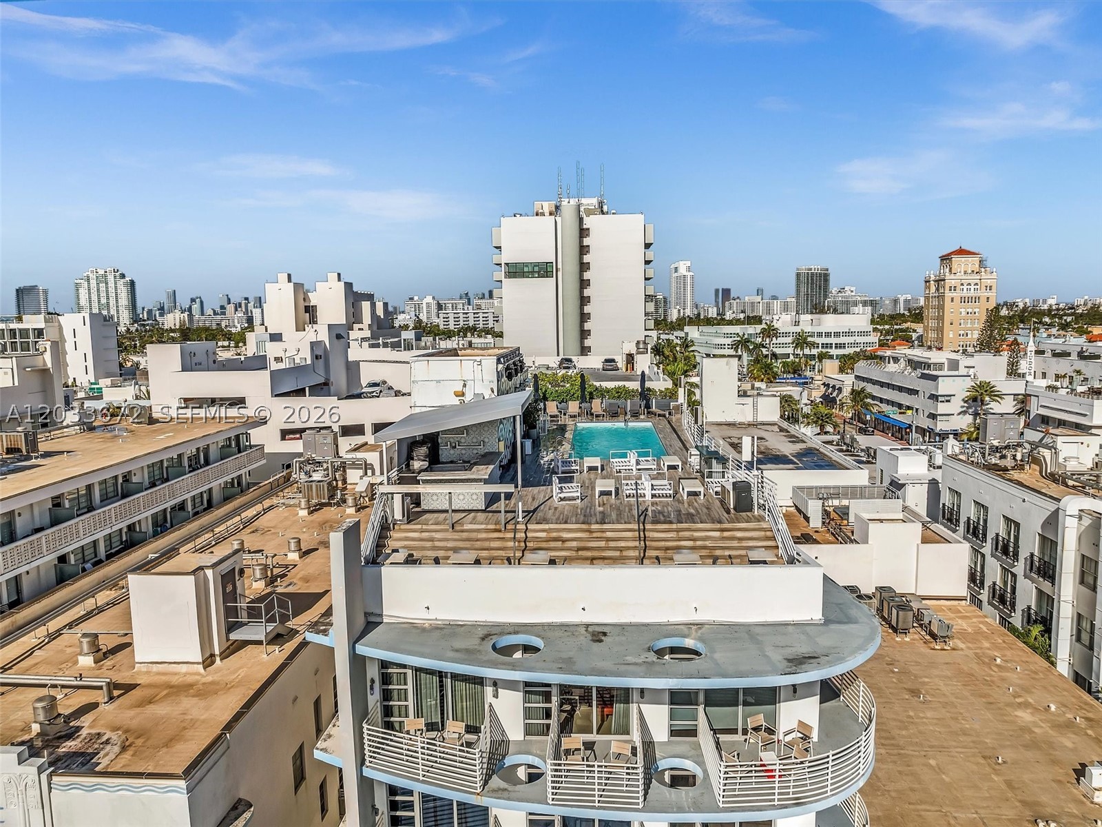 THE STRAND ON OCEAN DRIVE - Residential