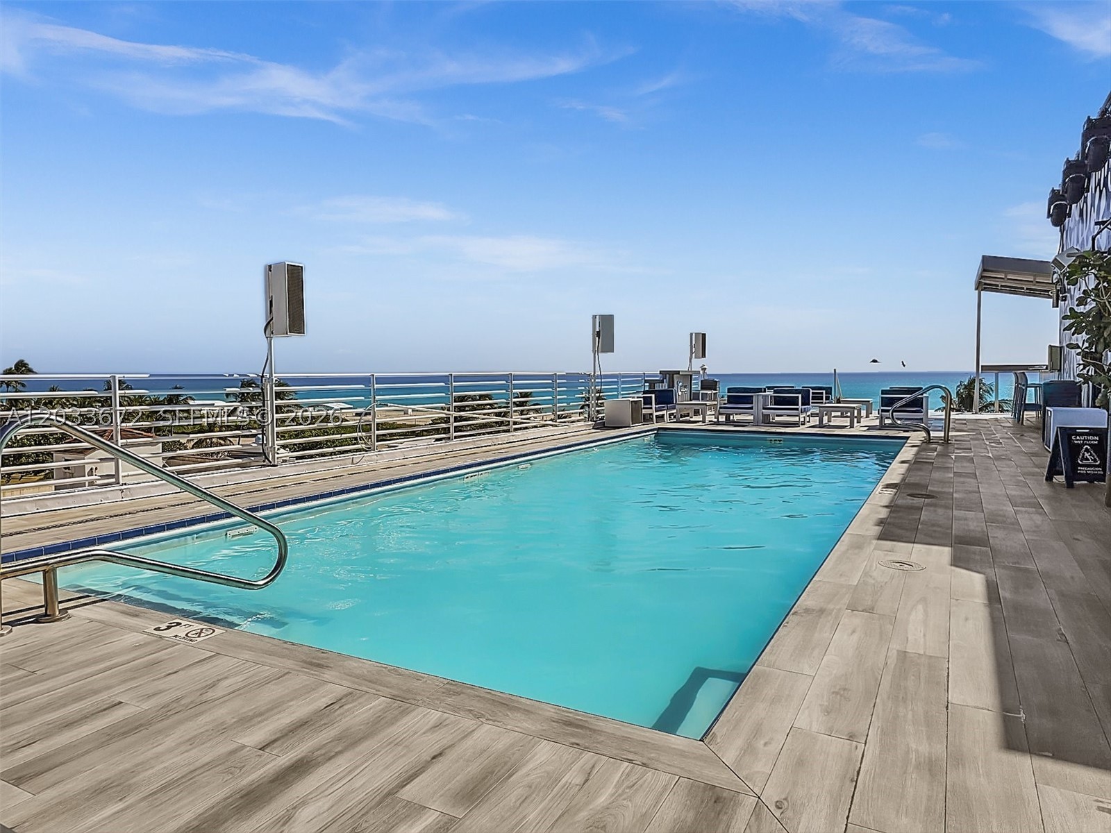 THE STRAND ON OCEAN DRIVE - Residential