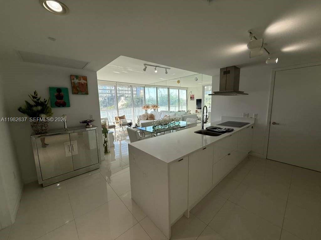 ICON BRICKELL NO TWO - Residential