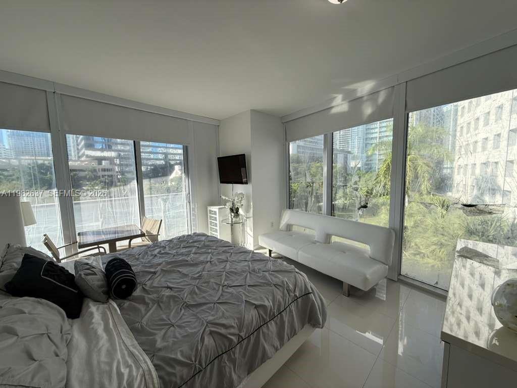 ICON BRICKELL NO TWO - Residential