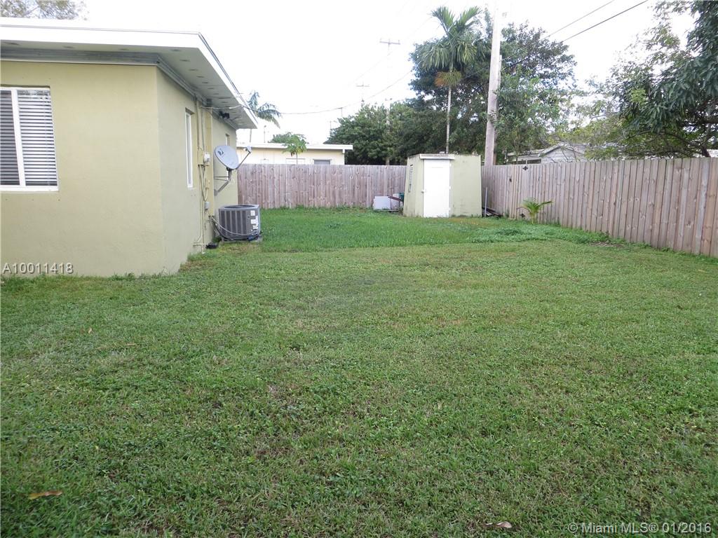 CAMNER MANOR - Residential Lease