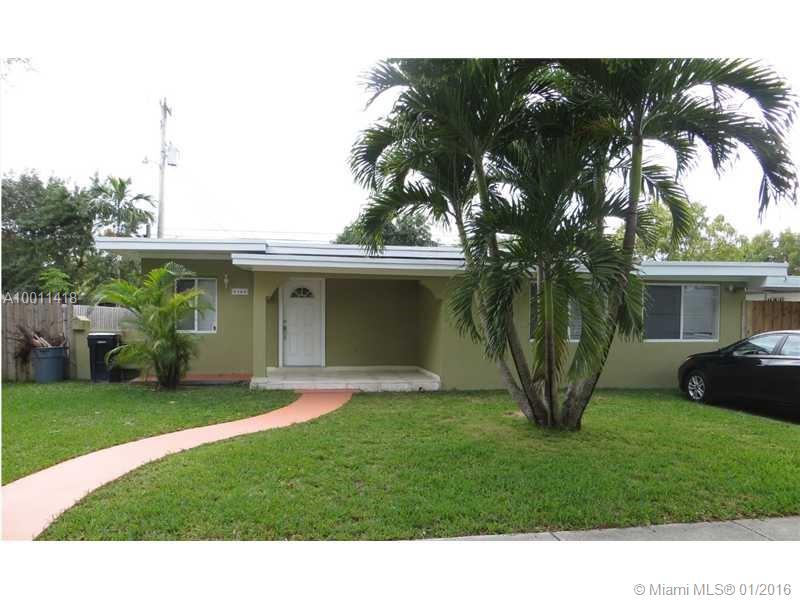 SINGLE FAMILY HOME IN A QUIET NEIGHBORHOOD FEATURING 3 BEDROOMS AND 2 BATHROOMS, GRANITE FLOORS, STAINLESS STEEL APPLIANCES, UPDATED WASHER AND DRYER, NEW A/C UNIT, HUGE PATIO, CENTRALLY LOCATED CLOSE TO SCHOOLS AND SHOPS, YOU CAN MOVE REALLY FAST, NO ASSOCIATION APPROVAL!!!