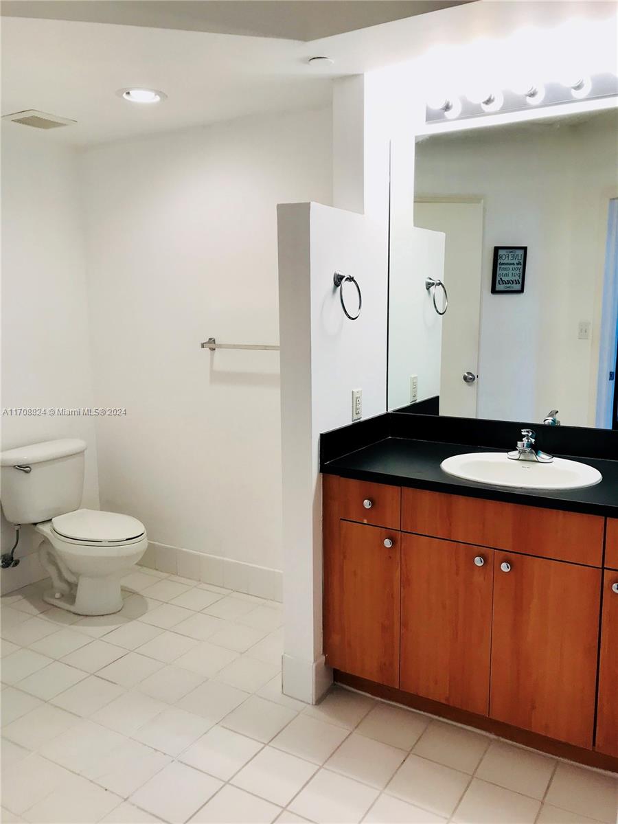 THE WAVERLY AT SOUTH BEAC - Residential Lease