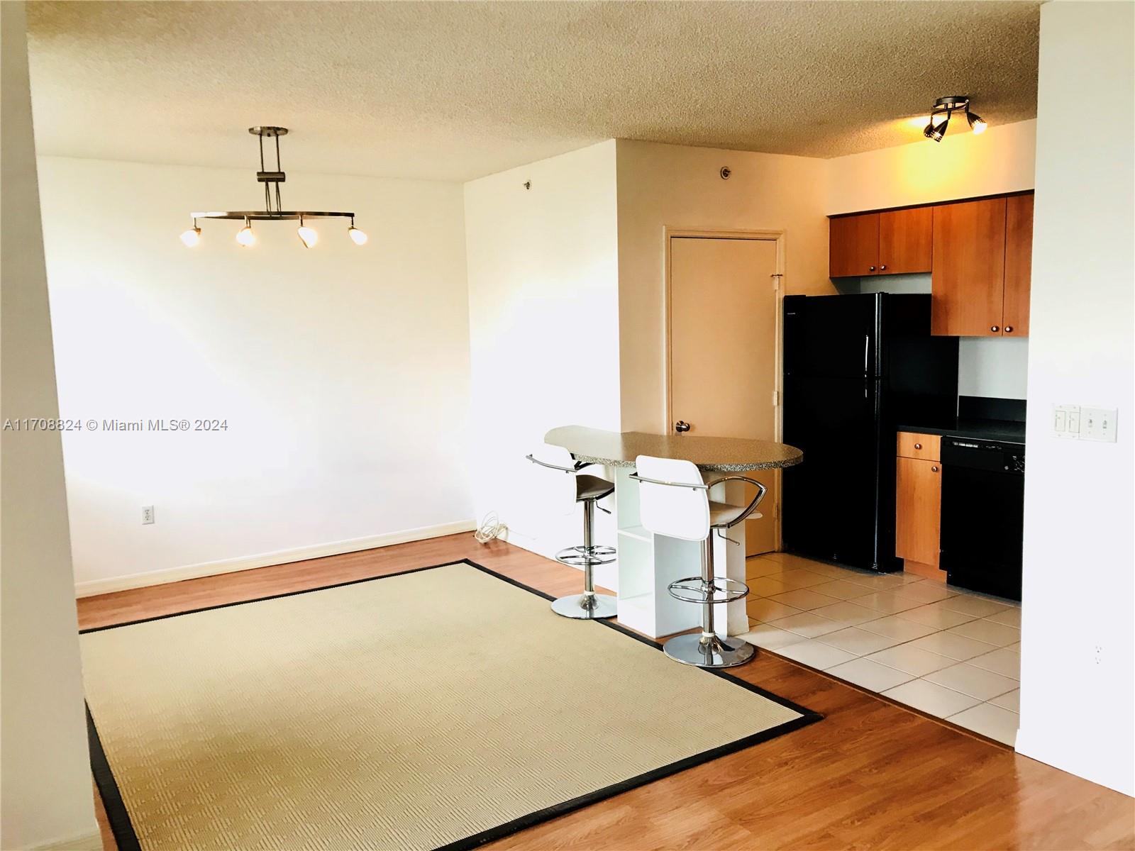 THE WAVERLY AT SOUTH BEAC - Residential Lease