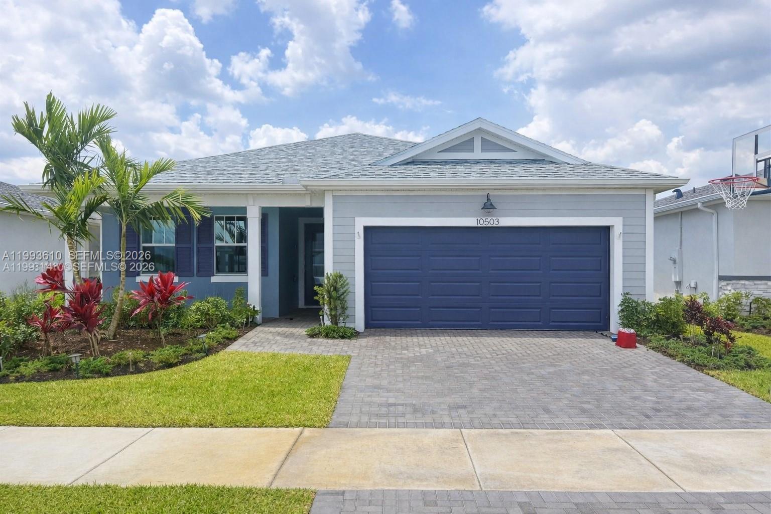 Brand new home. This beautiful new construction offers a spacious layout with modern design, high ceilings, and an open-concept kitchen — perfect for families or anyone who values comfort and style.
Features include: 4 bedrooms / 3 bathrooms, spacious and bright interiors with high ceilings, open-concept living and dining area, modern kitchen with stainless steel appliances and a large island.
Cadence is a gated community featuring a lakefront resort-style swimming pool, cabana, BBQ grills, kids pool, and bathroom facilities. Lawn care, internet, and basic cable are included.
Property with canal view, offering a peaceful and relaxing setting.
Located in the highly desirable Tradition neighborhood, just minutes from restaurants, shopping centers, and the mall. A perfect blend of convenience and lifestyle. You don’t want to miss this opportunity.