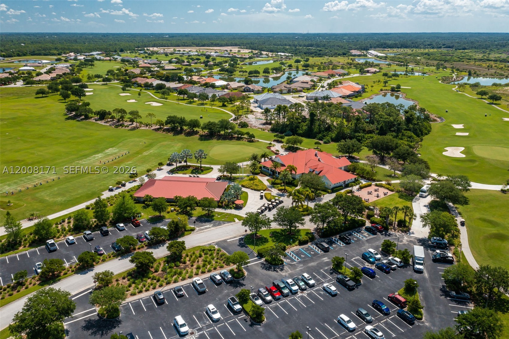 COUNTRY CLUB - Residential