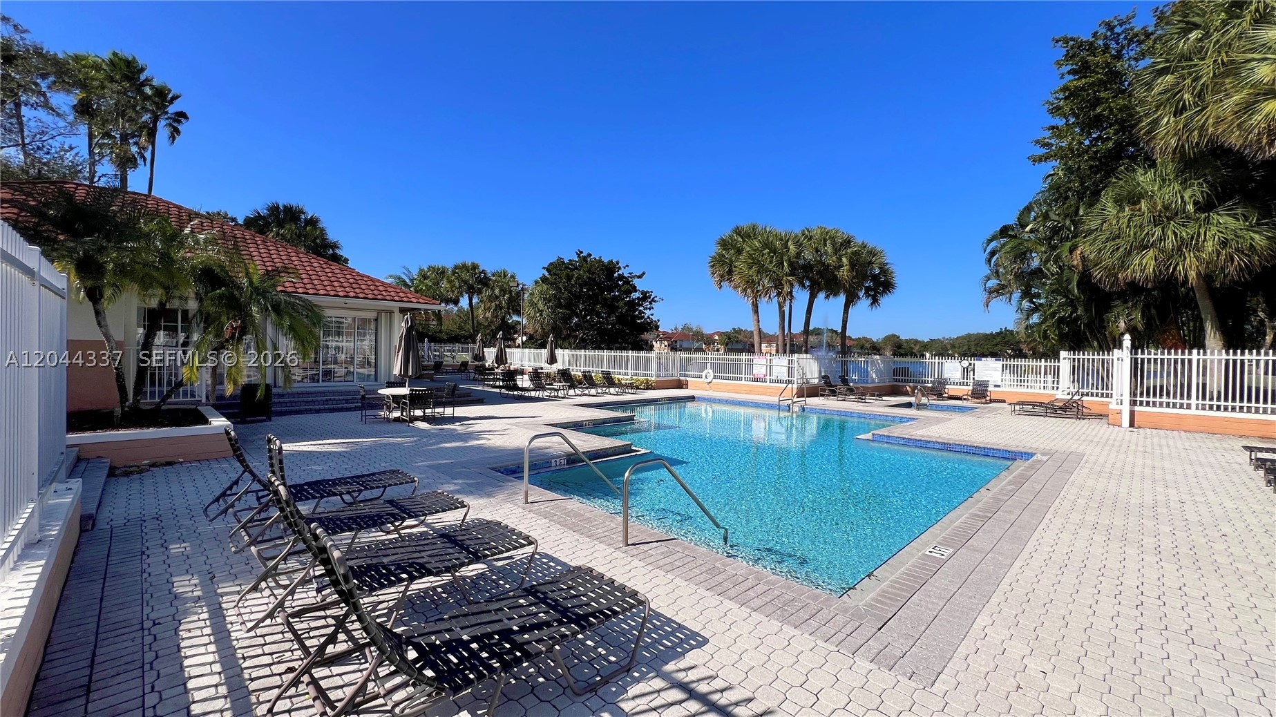 COLONNADES CONDO - Residential