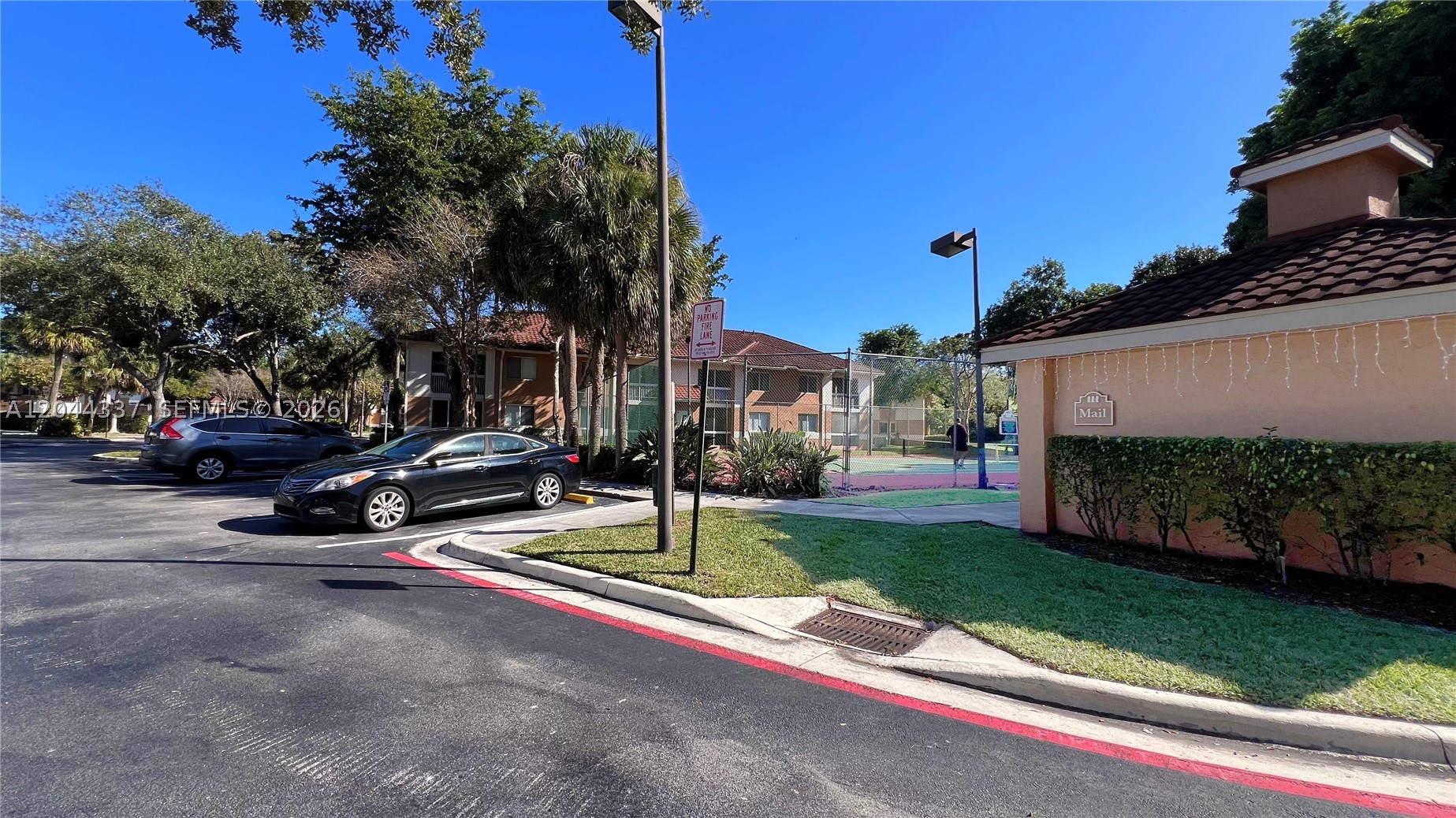 COLONNADES CONDO - Residential