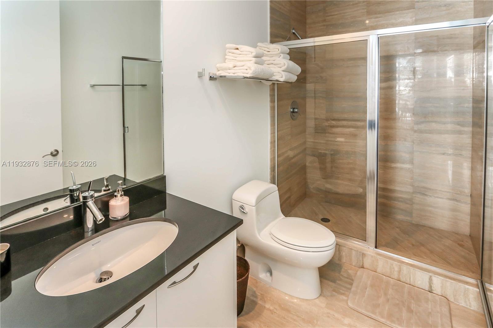 TDR TOWER III CONDO - Residential