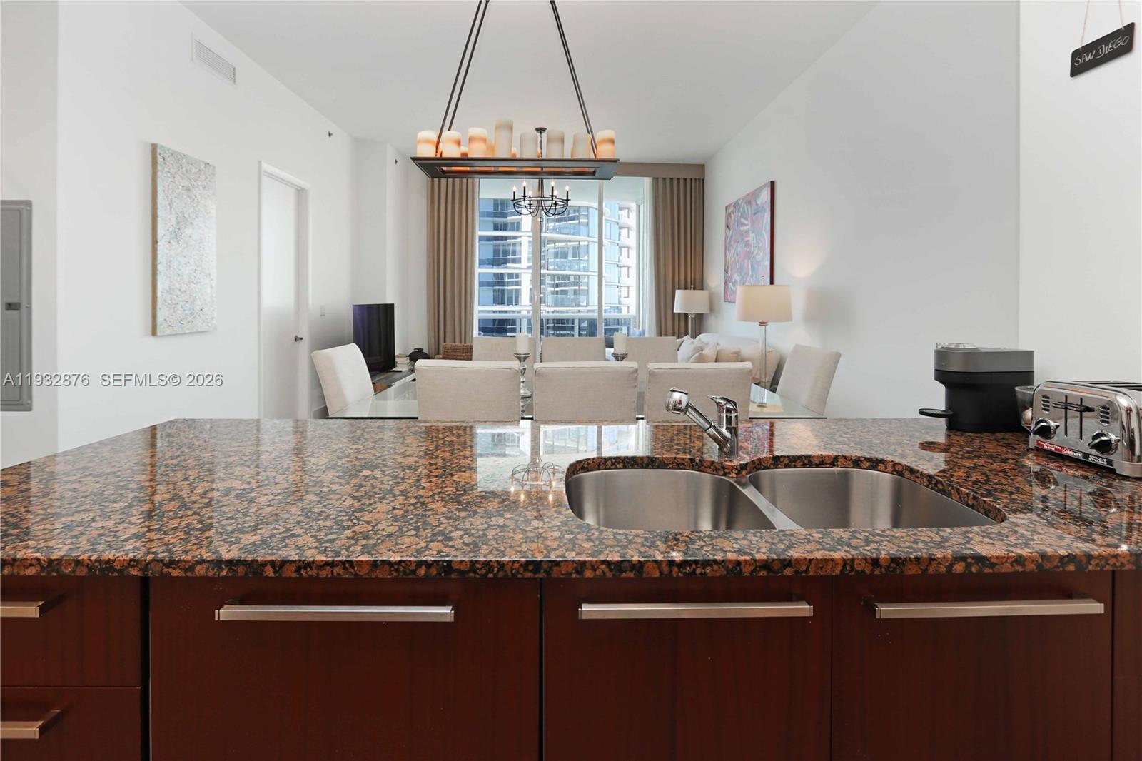 TDR TOWER III CONDO - Residential