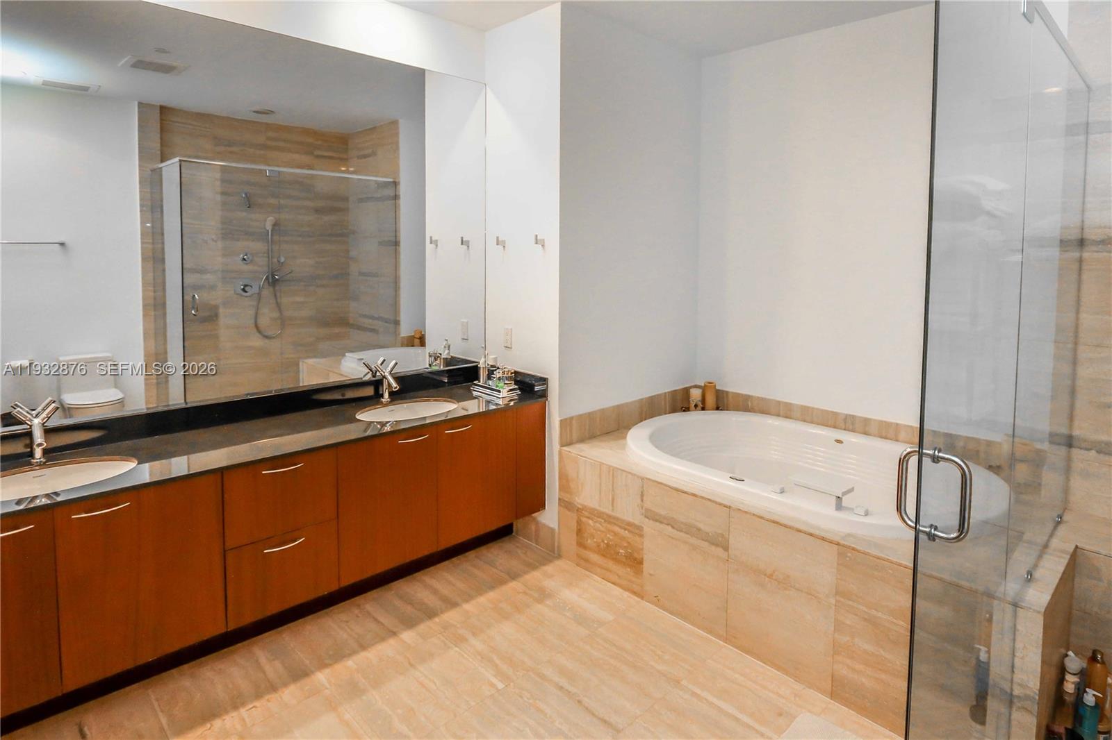 TDR TOWER III CONDO - Residential