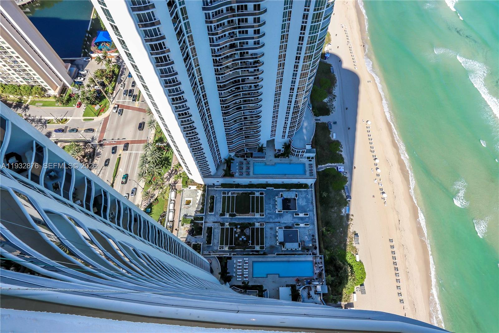TDR TOWER III CONDO - Residential