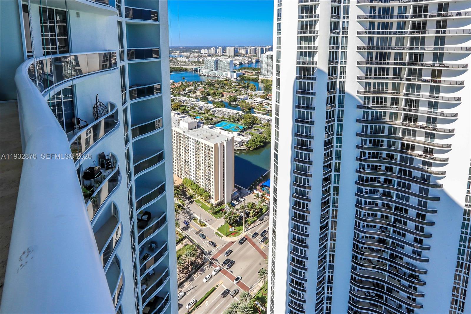 TDR TOWER III CONDO - Residential