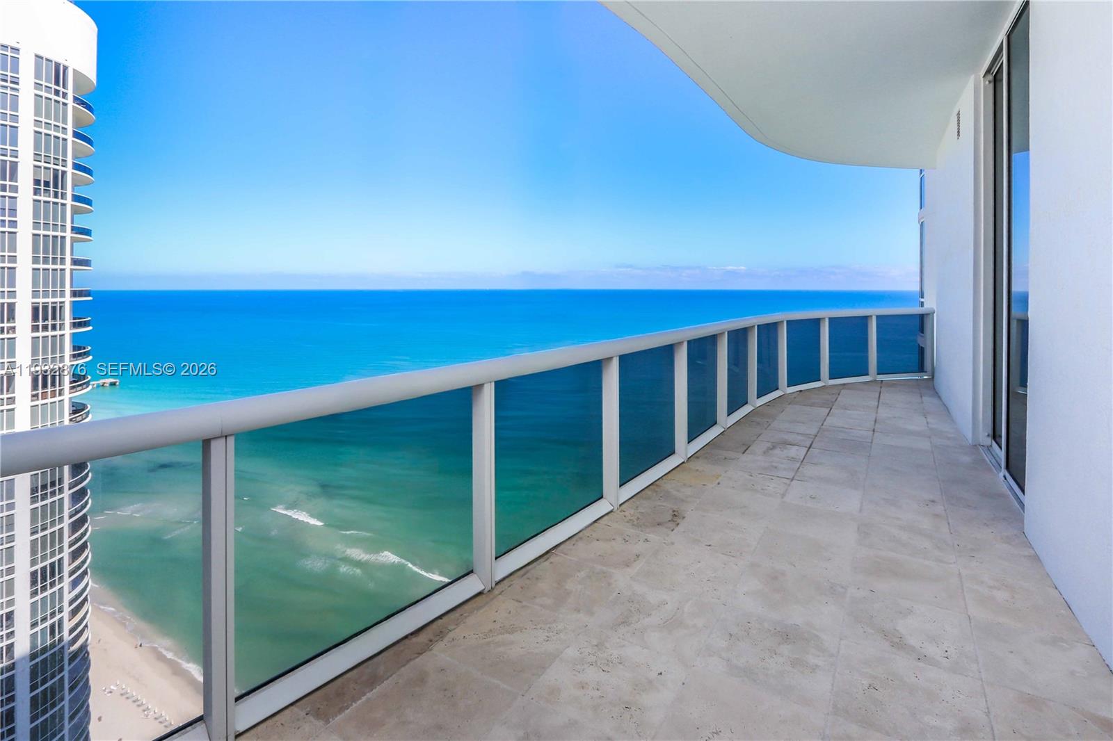 TDR TOWER III CONDO - Residential