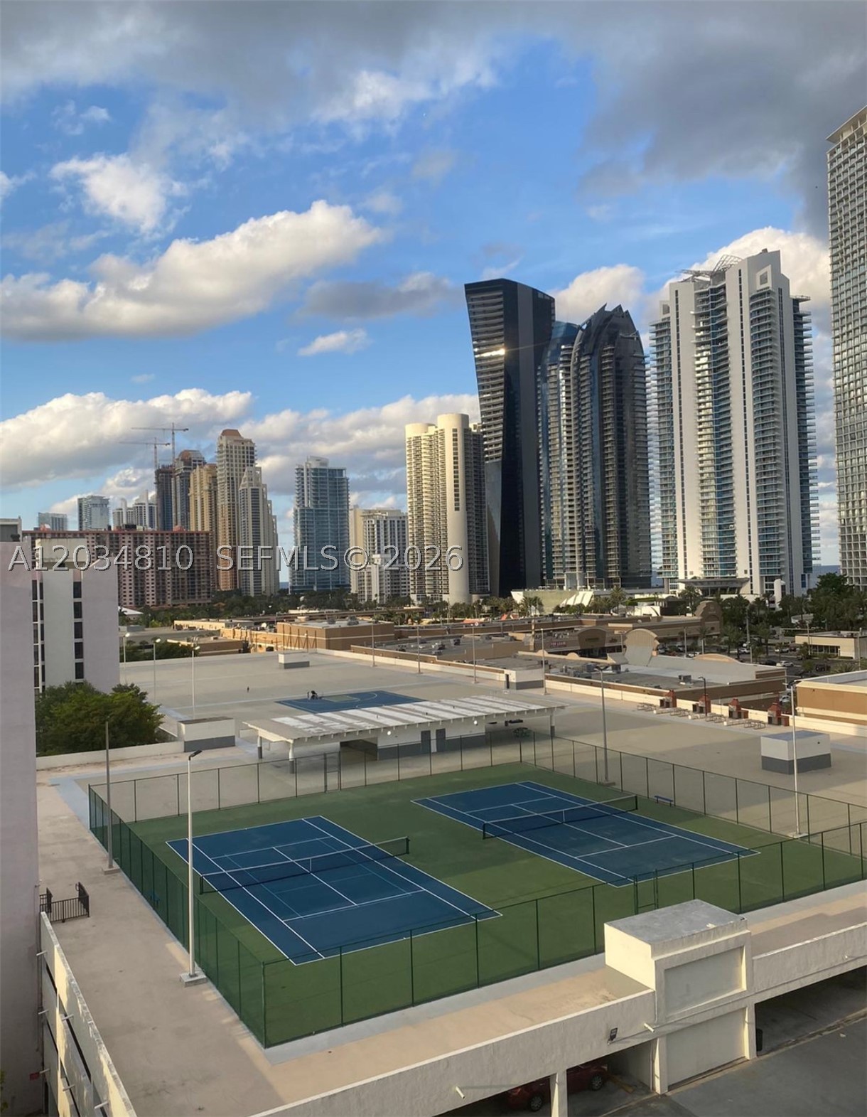 PLAZA OF AMERICAS CONDO P - Residential