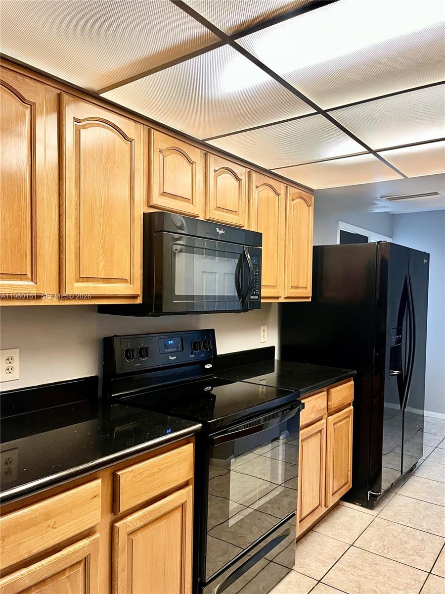ALHAMBRA CLUB CONDO - Residential