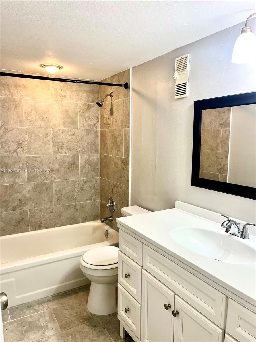 ALHAMBRA CLUB CONDO - Residential