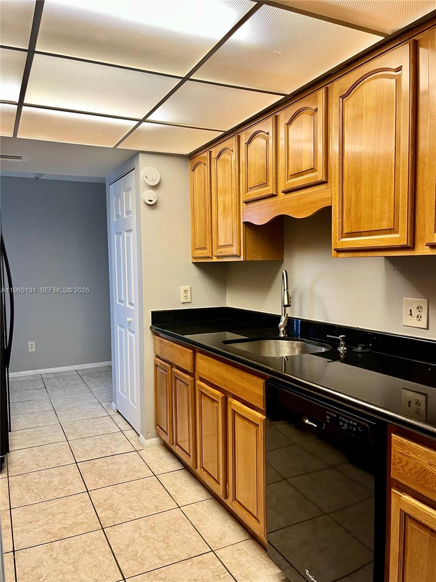ALHAMBRA CLUB CONDO - Residential