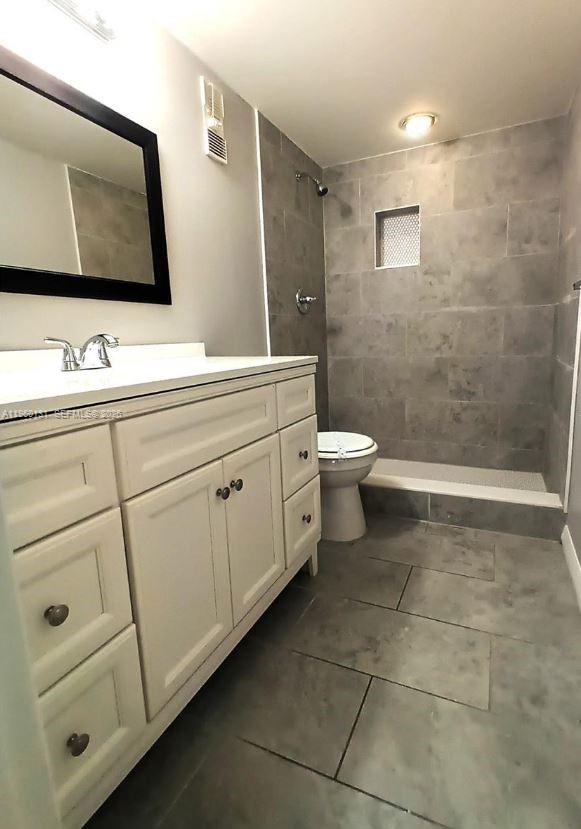 ALHAMBRA CLUB CONDO - Residential