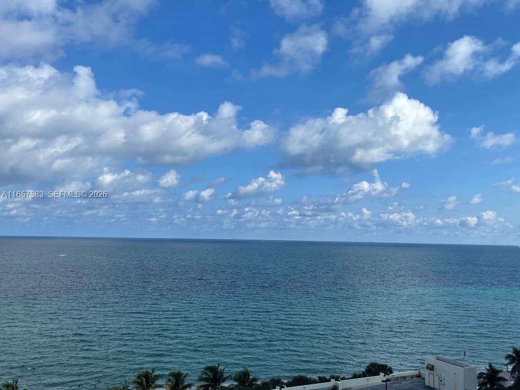 TIDES ON HOLLYWOOD BEACH - Residential