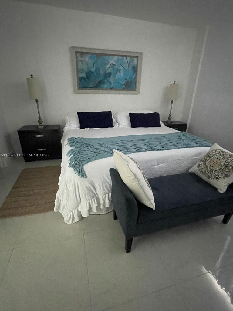 TIDES ON HOLLYWOOD BEACH - Residential