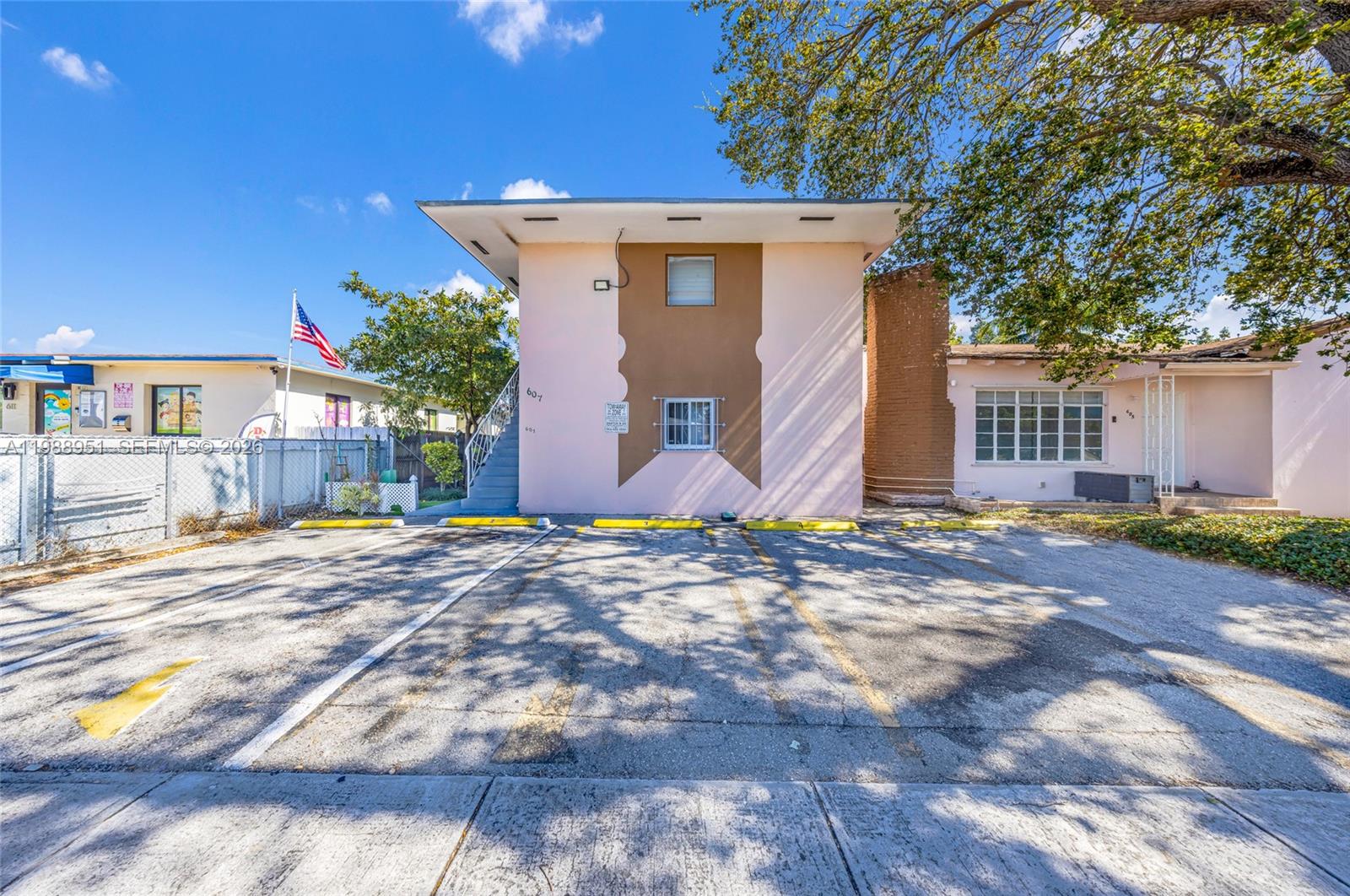 12TH ST MANORS - Residential Income