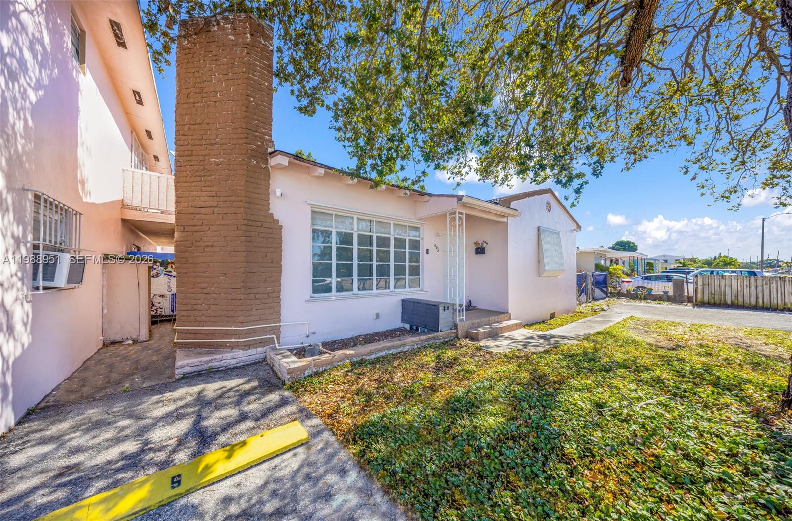 12TH ST MANORS - Residential Income