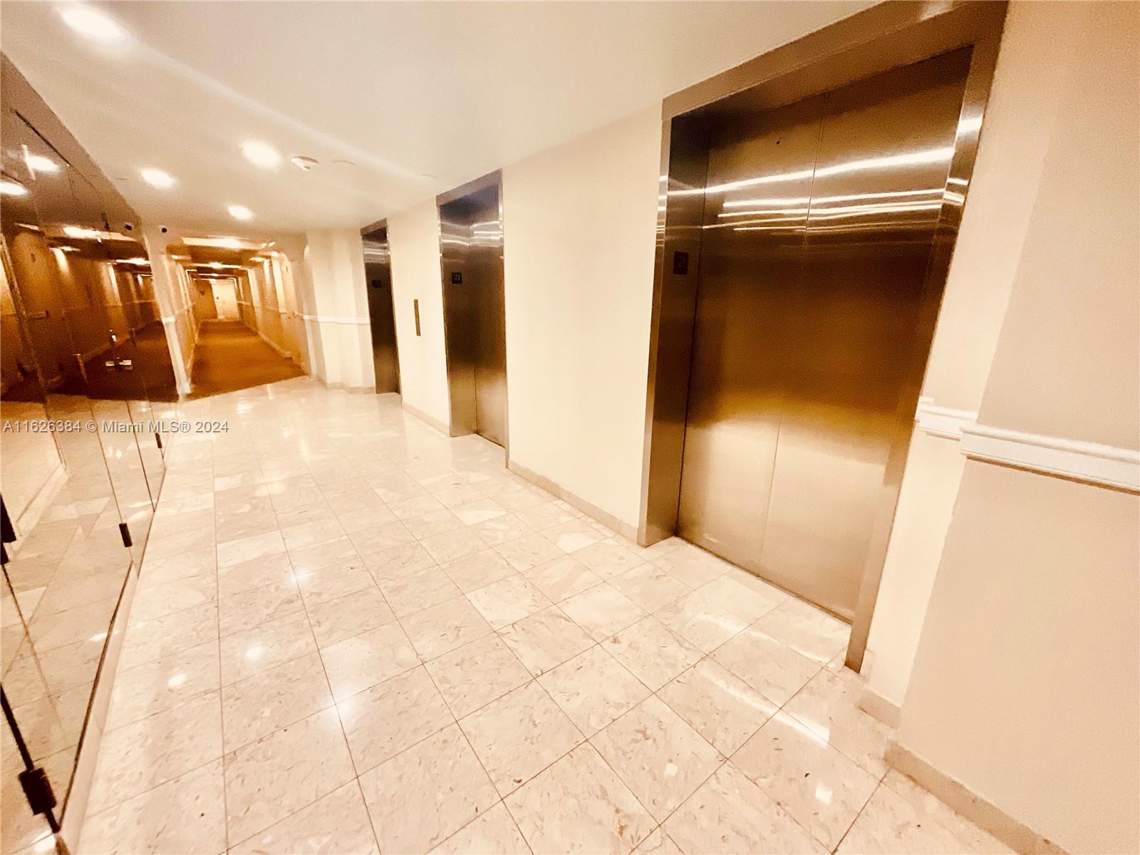 BRICKELL PLACE PHASE II C - Residential Lease
