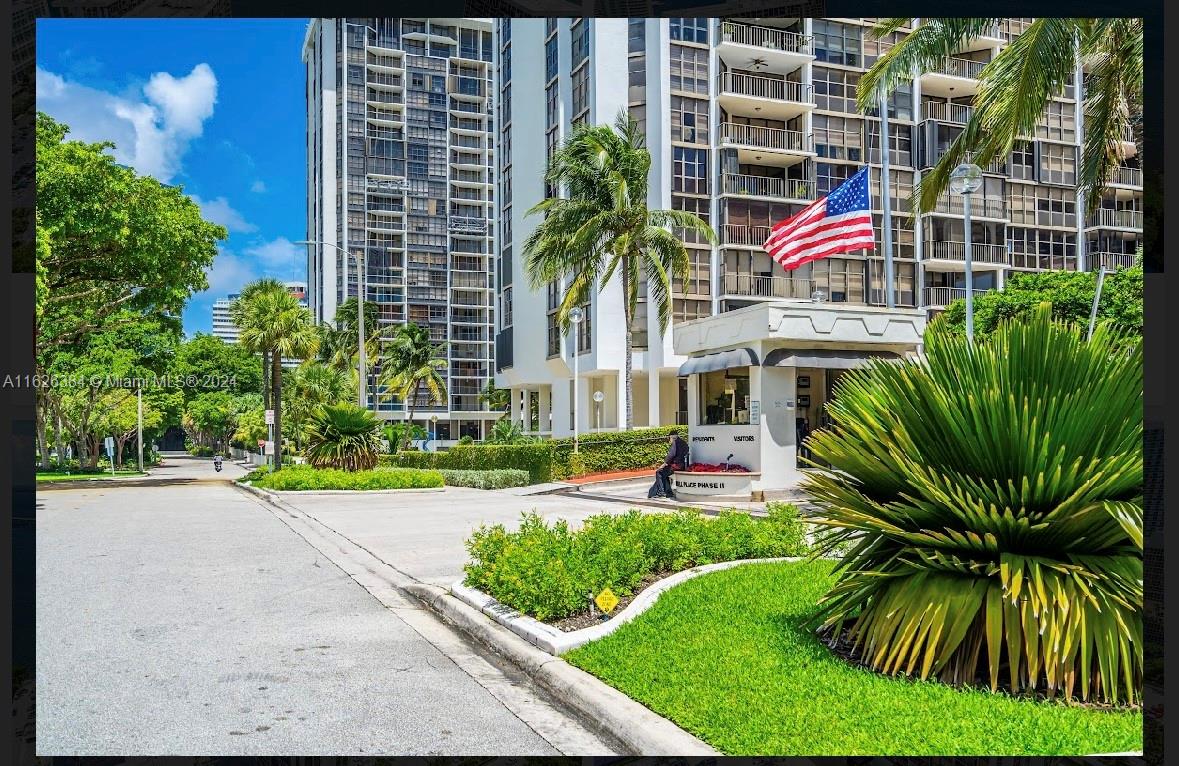 BRICKELL PLACE PHASE II C - Residential Lease