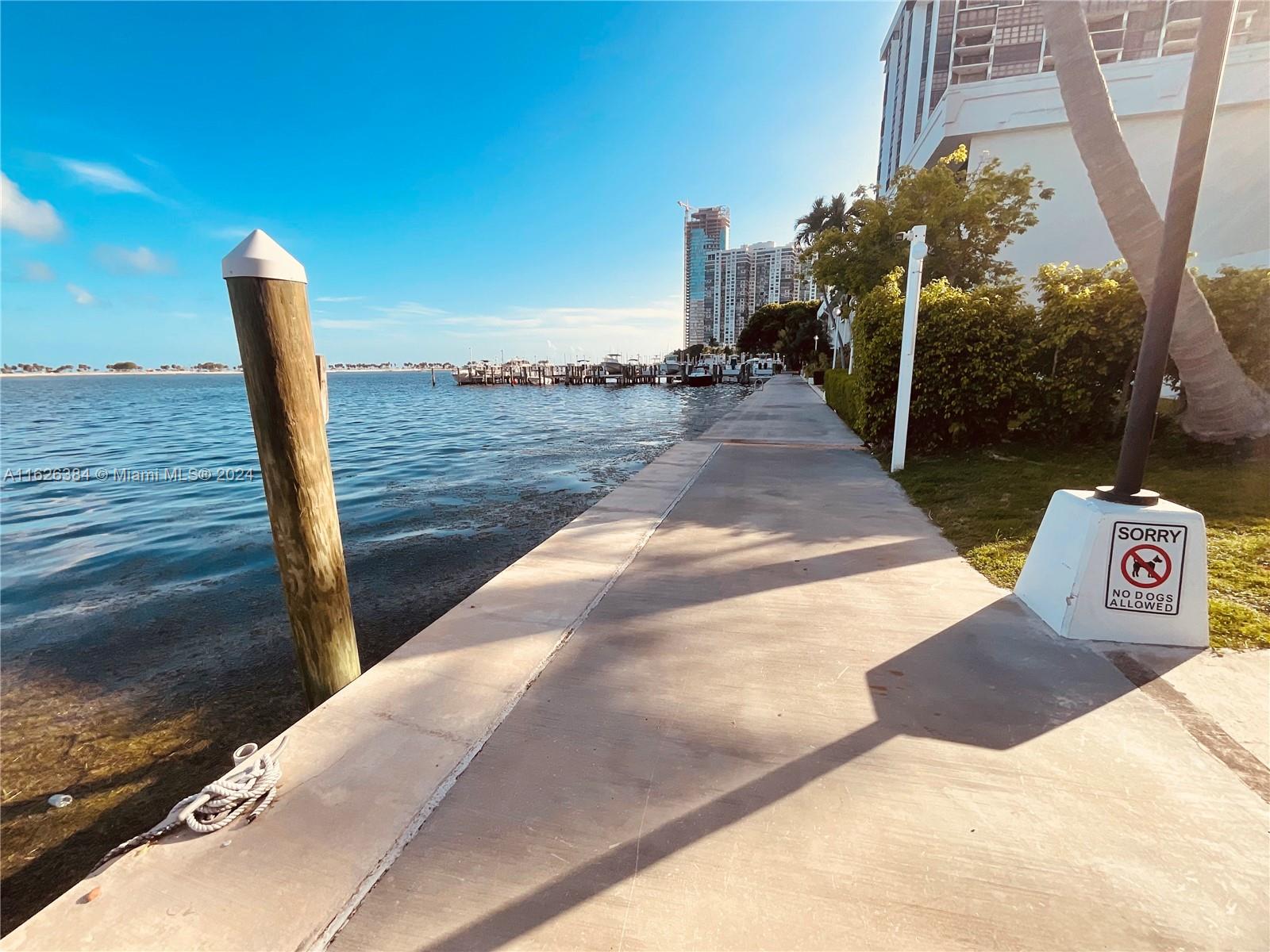 BRICKELL PLACE PHASE II C - Residential Lease