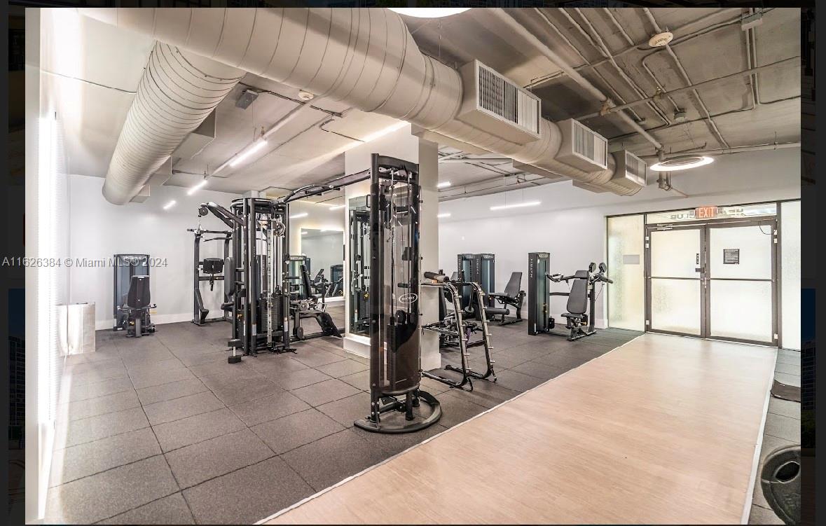 BRICKELL PLACE PHASE II C - Residential Lease