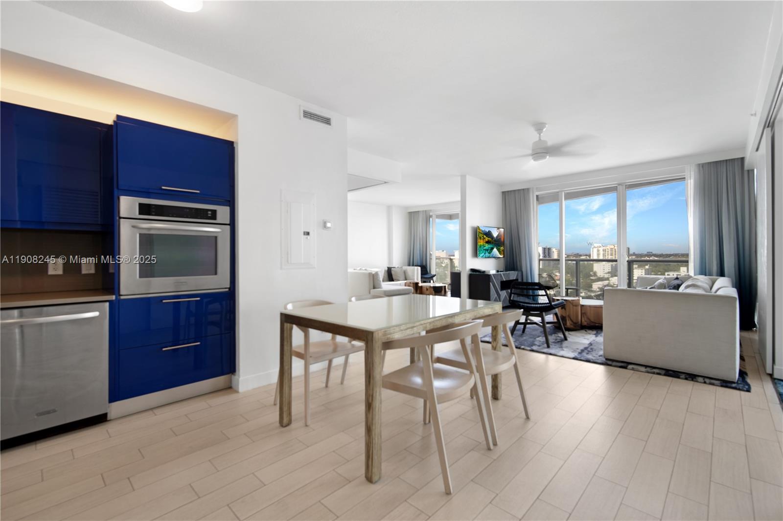 FORT LAUDERDALE RESIDENCE - Residential