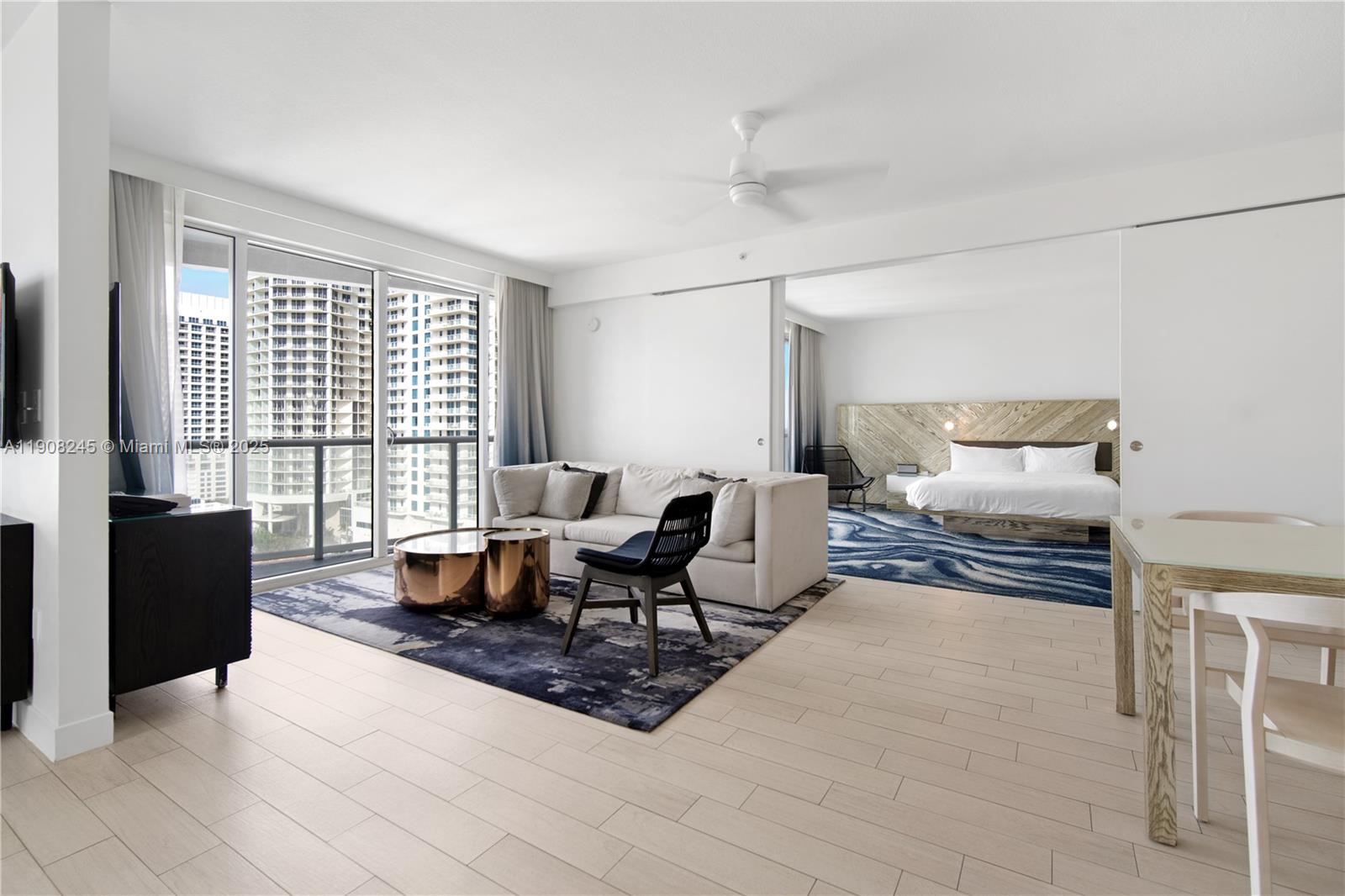 FORT LAUDERDALE RESIDENCE - Residential