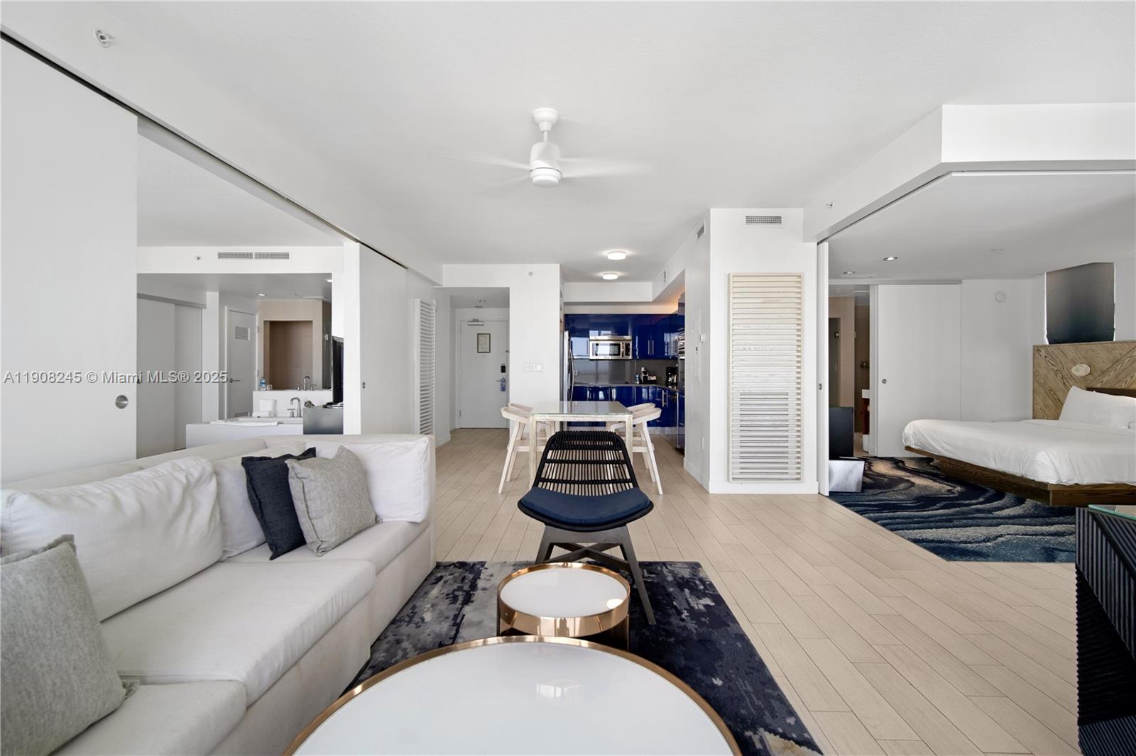 FORT LAUDERDALE RESIDENCE - Residential