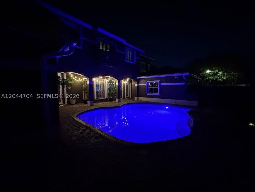 KARENERO FALLS - Residential Lease