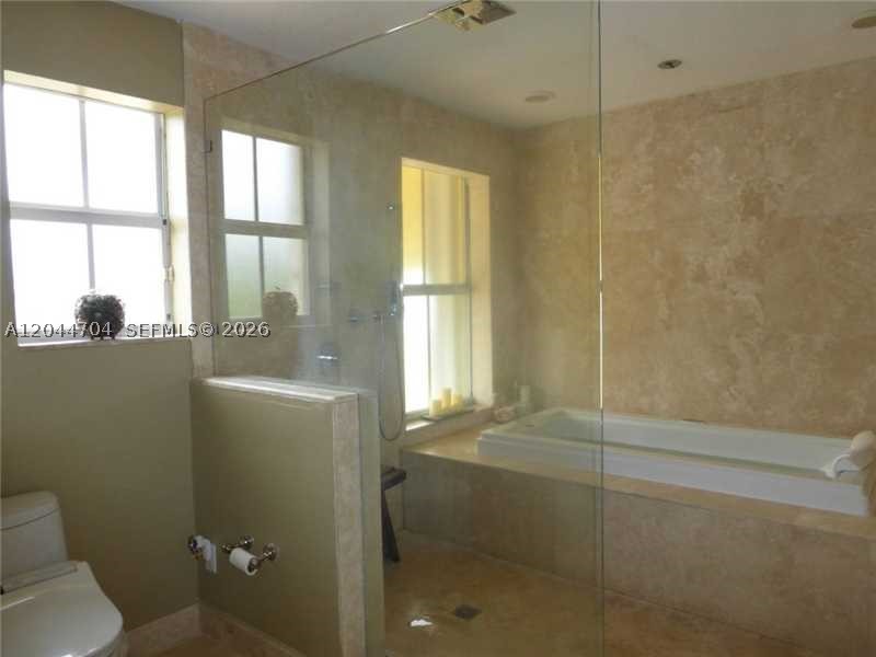 KARENERO FALLS - Residential Lease