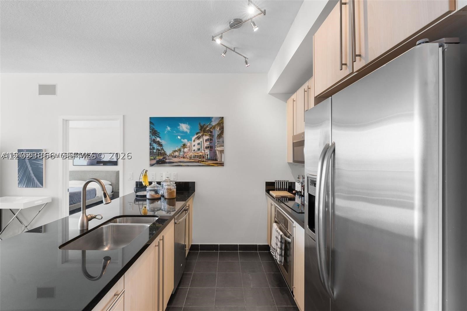 THE AXIS ON BRICKELL COND - Residential Lease