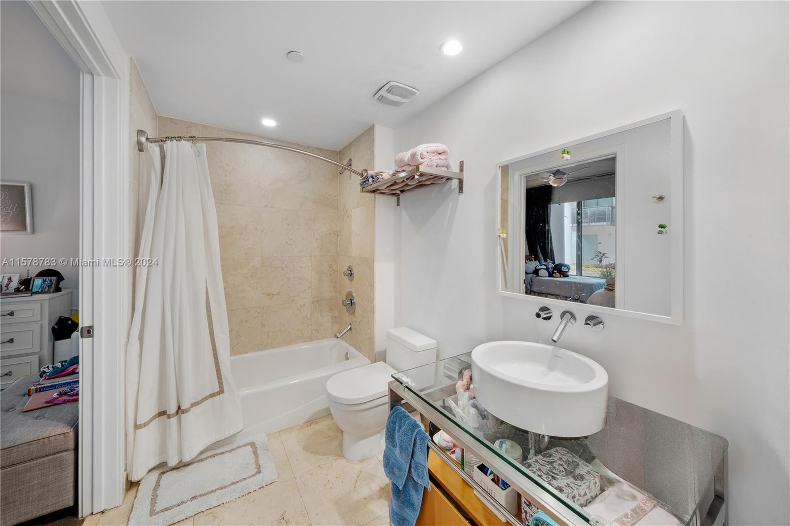 TERRA BEACHSIDE CONDO - Residential Lease