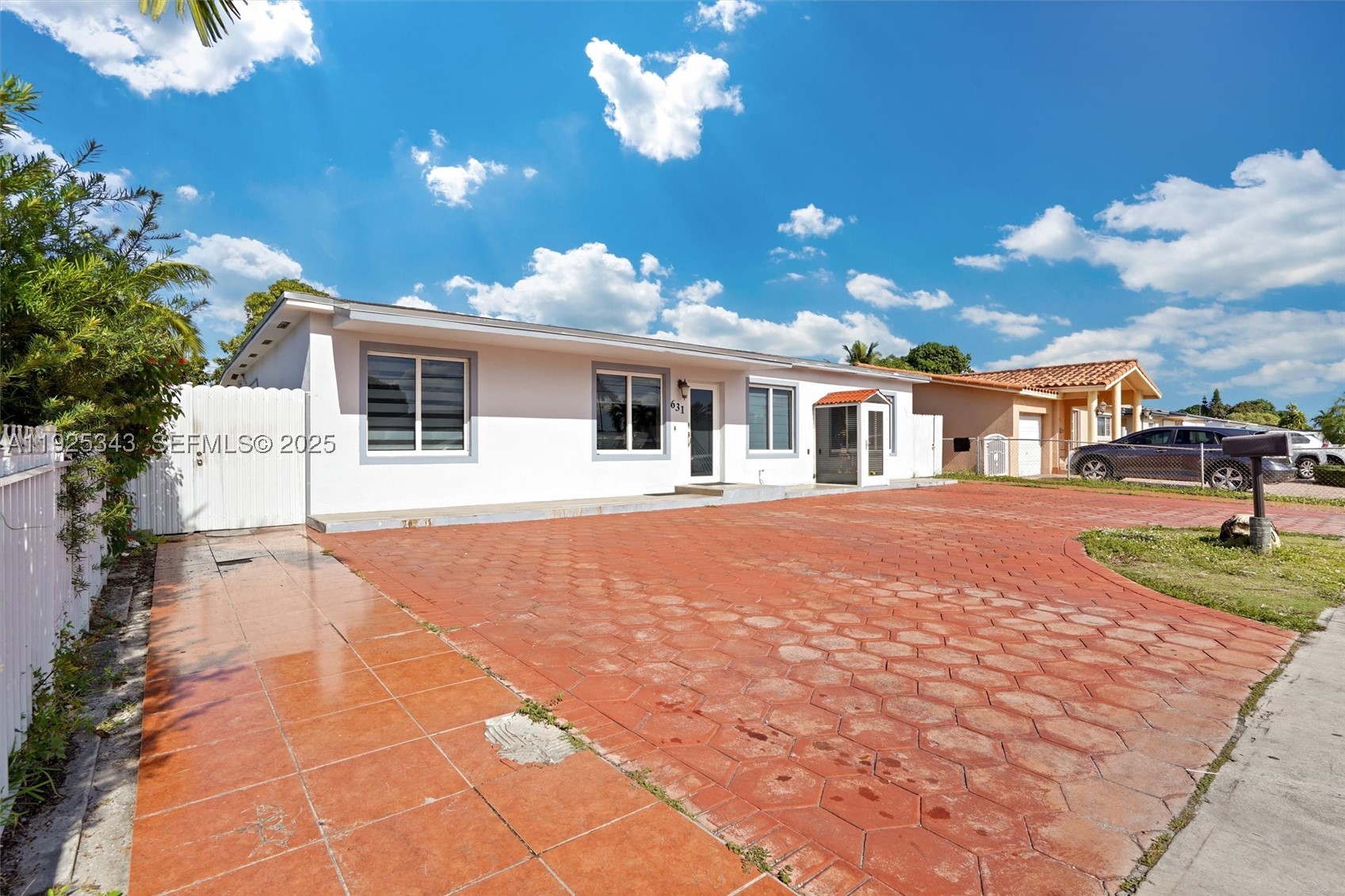SARATOGA HEIGHTS RE-SUB - Residential