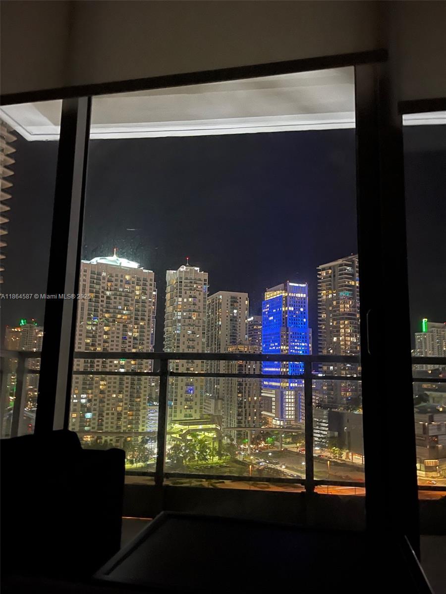 IVY CONDO - Residential