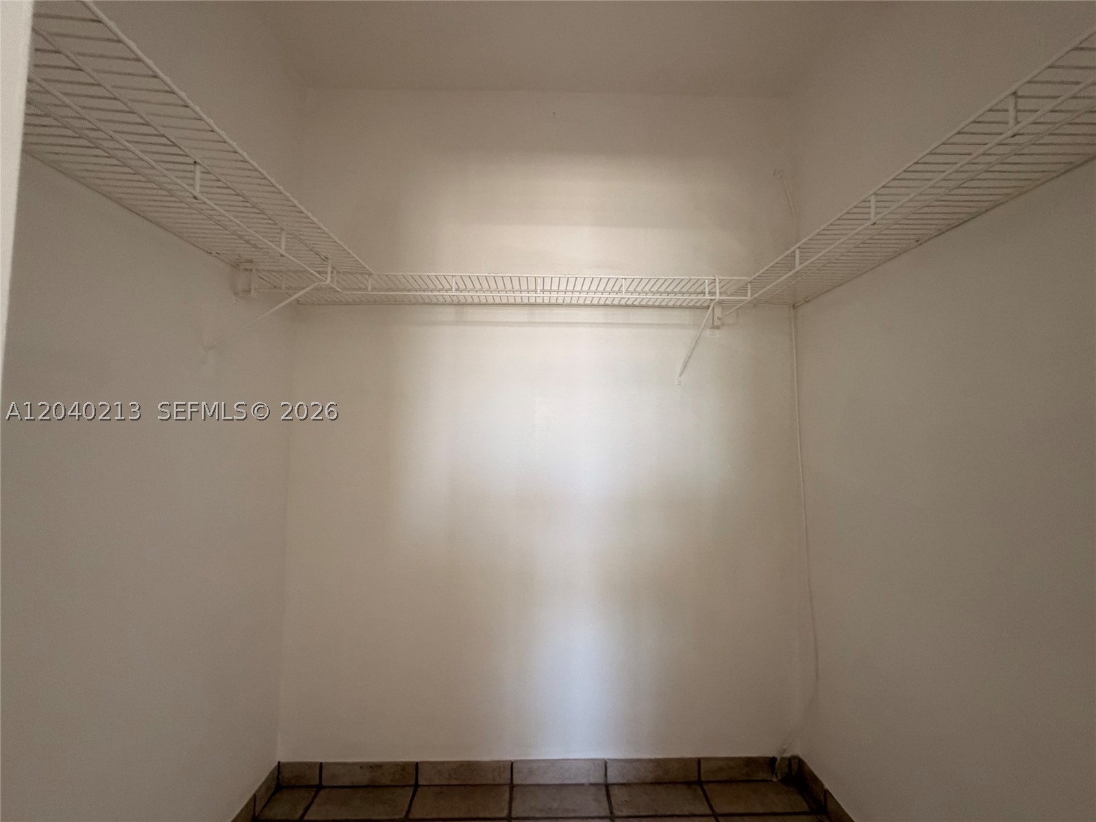 THE DECOPLAGE CONDO - Residential