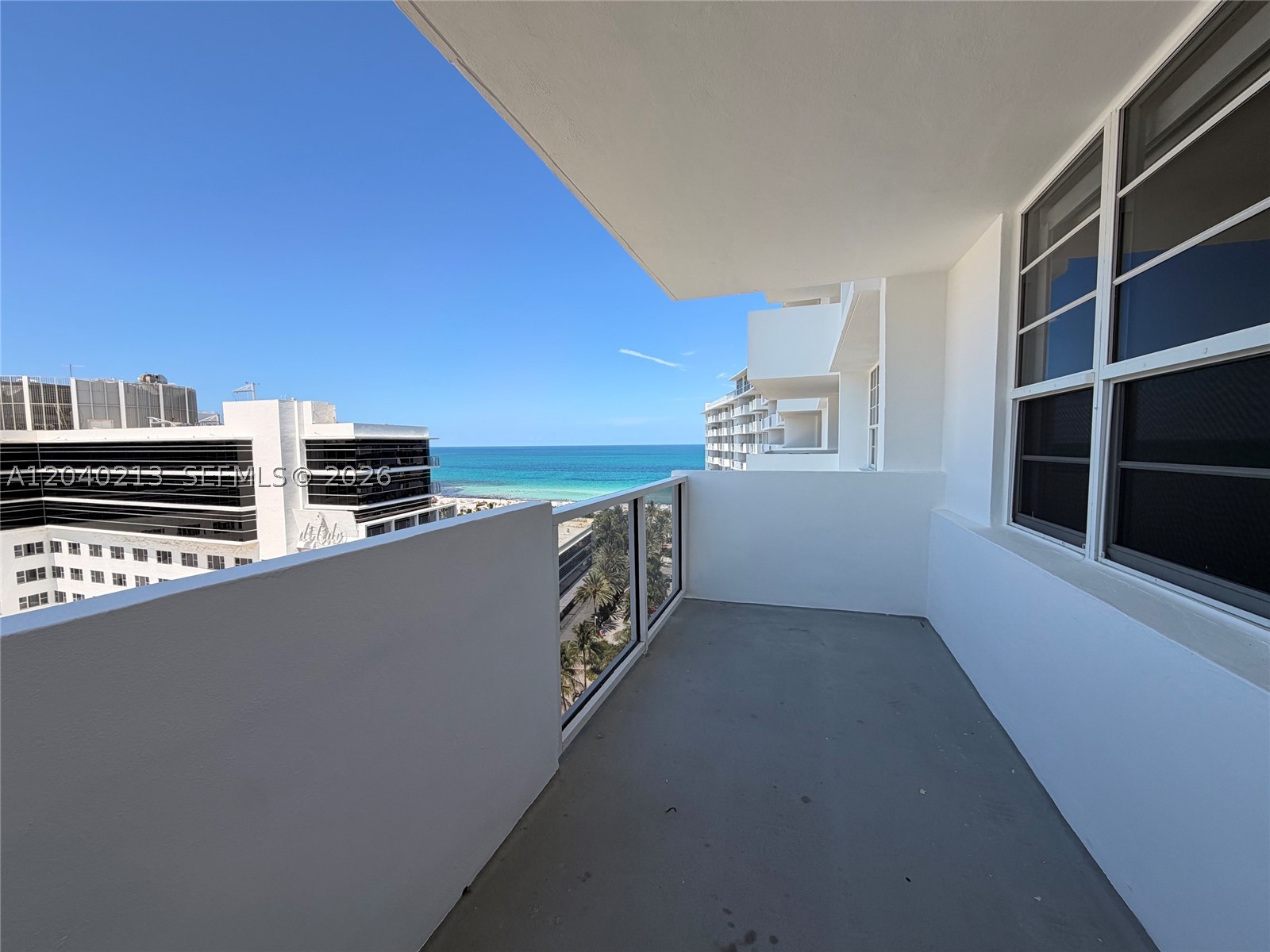 THE DECOPLAGE CONDO - Residential