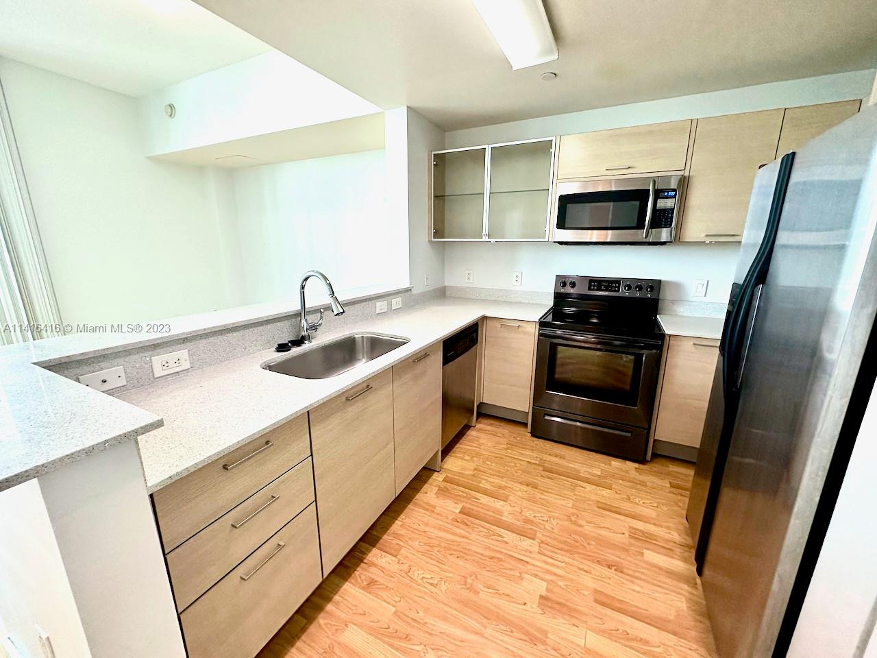 CITY 24 CONDO - Residential Lease