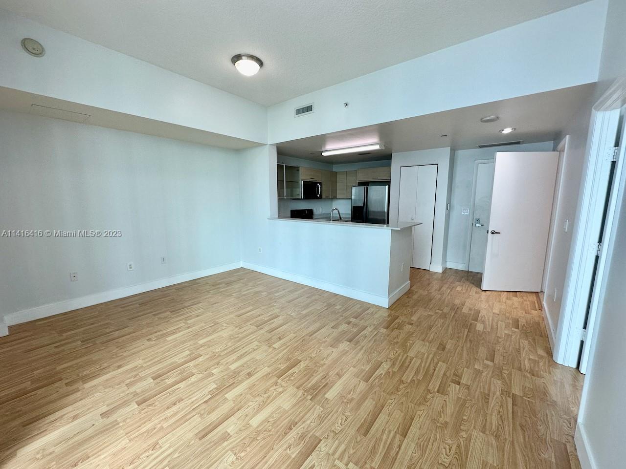 CITY 24 CONDO - Residential Lease