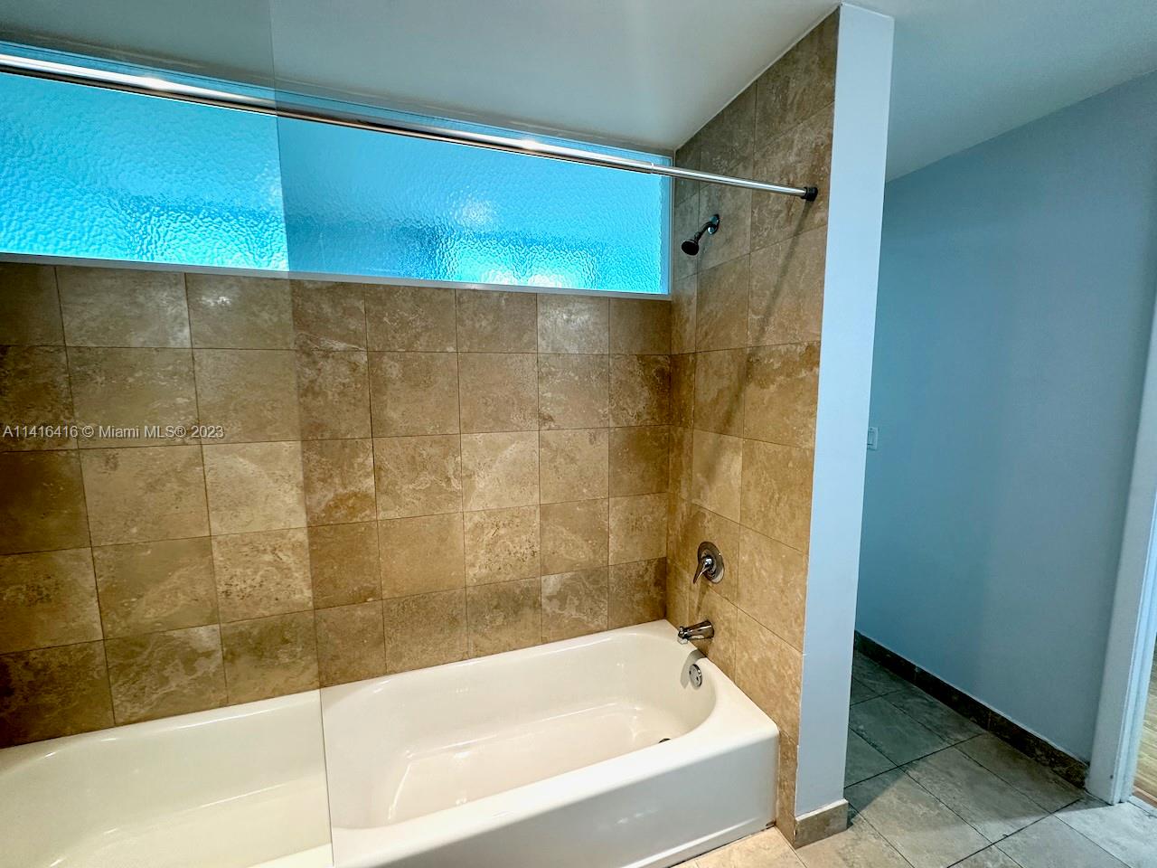 CITY 24 CONDO - Residential Lease