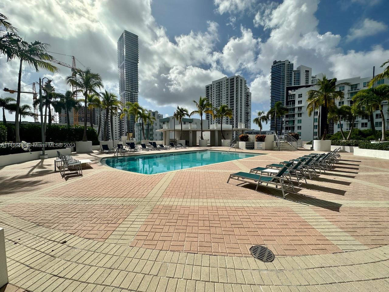 CITY 24 CONDO - Residential Lease